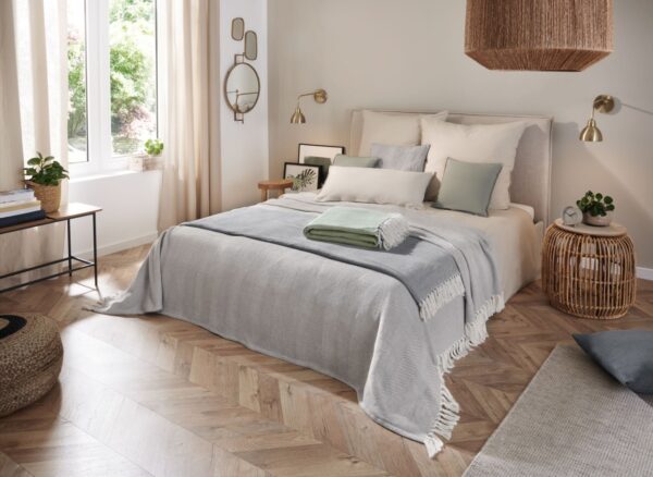 Hahn Plaid Wohndecke Tagesdecke mit Fransen 280x250 sand beige 515001-70 EAN:4002895172165