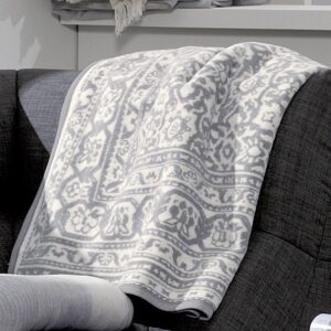 Ibena Jacquard Heimdecke Wohndecke Madaba silber-weiß 150x200 1430-800 EAN:4004406300616